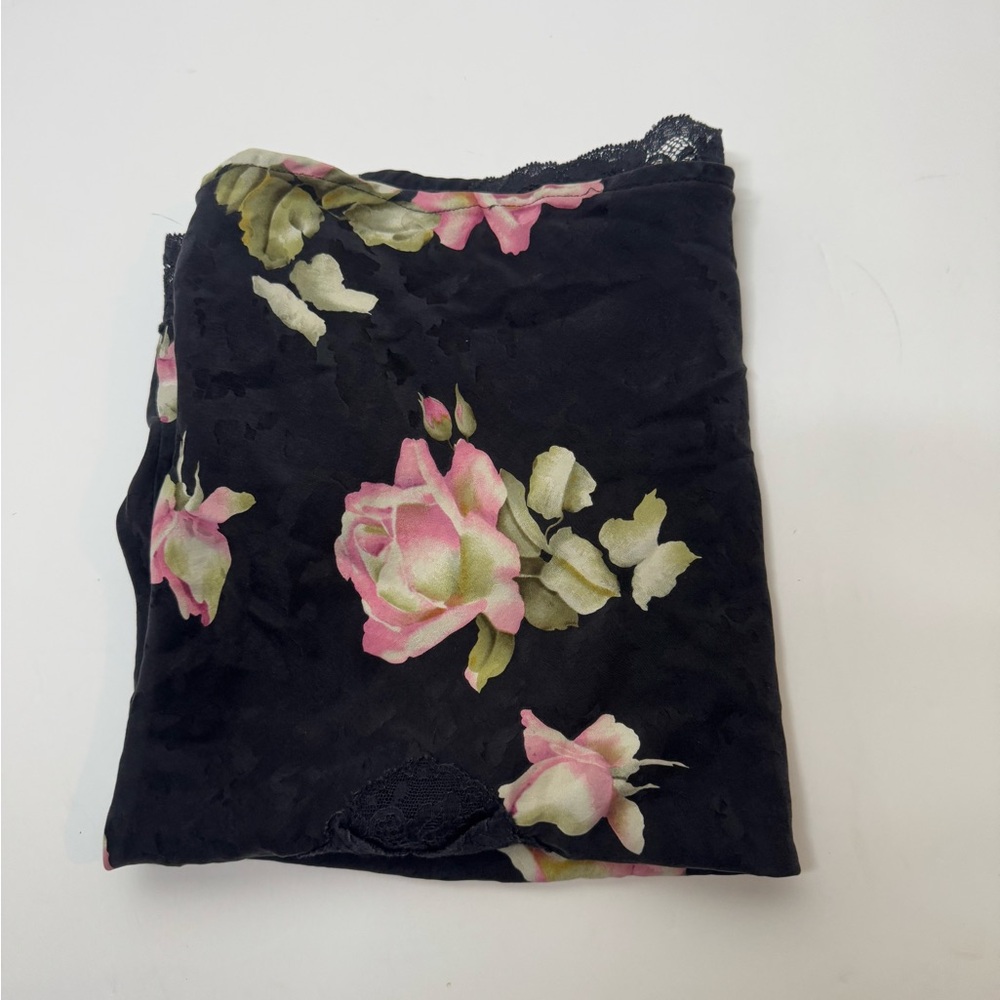 Floral Black SLIP/ VISIBLY WORNED & UNEVEN WAISTLINE /SIZE UNLNOWN